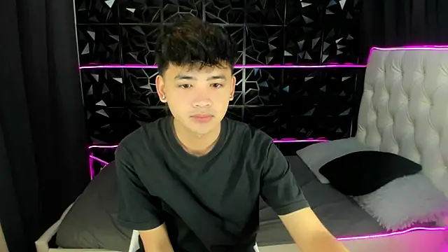 spoiledmycock online show from February 5, 2026, 3:22 am