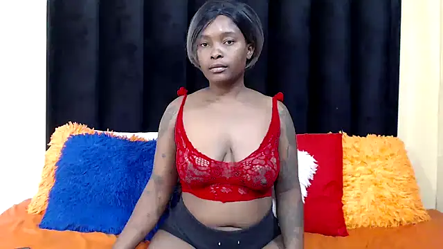 Snapshot of Lavendaxxx chatting on February 10, 2026, 4:55 pm Lavendaxxx online show from February 10, 2026, 4:55 pm