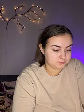 AlyaX X online show from February 4, 2026, 1:39 pm