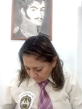 Snapshot of JULIETA_21- chatting on February 17, 2026, 12:01 pm JULIETA 21- online show from February 17, 2026, 12:01 pm