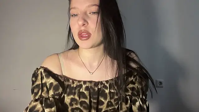 Snapshot of Sarahsolara chatting on February 13, 2026, 2:02 pm Sarahsolara online show from February 13, 2026, 2:02 pm