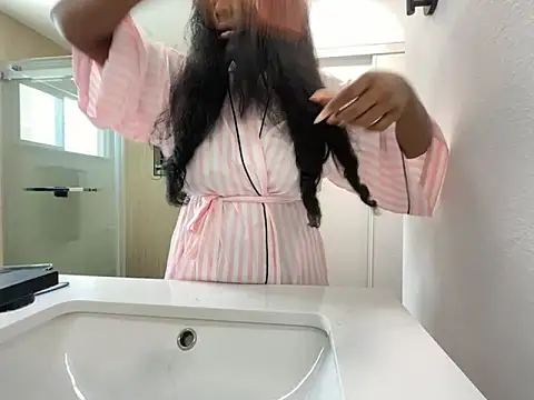 Anadia Starr online show from April 9, 2026, 10:37 pm