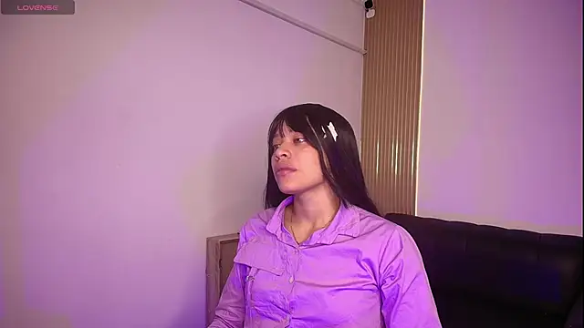 Snapshot of leydi_start_ chatting on February 4, 2026, 12:33 pm leydi start online show from February 4, 2026, 12:33 pm