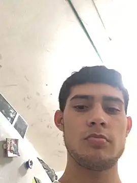 Snapshot of jhayko22 chatting on February 7, 2026, 1:20 am jhayko22 online show from February 7, 2026, 1:20 am