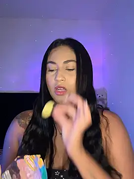 Snapshot of mari_pauli_xx chatting on March 3, 2026, 12:17 am mari pauli xx online show from March 3, 2026, 12:17 am