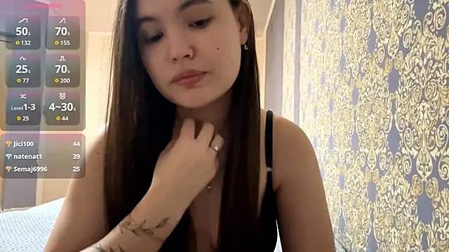 Snapshot of Ayazyn chatting on February 14, 2026, 2:25 pm Ayazyn online show from February 14, 2026, 2:25 pm