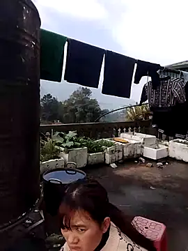 Snapshot of Queen-love45 chatting on February 6, 2026, 3:44 am Queen-love45 online show from February 6, 2026, 3:44 am