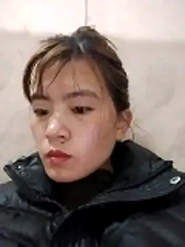 Snapshot of Queen-love45 chatting on February 10, 2026, 1:32 am Queen-love45 online show from February 10, 2026, 1:32 am