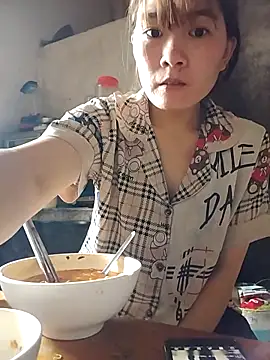 Snapshot of Queen-love45 chatting on February 24, 2026, 5:16 am Queen-love45 online show from February 24, 2026, 5:16 am