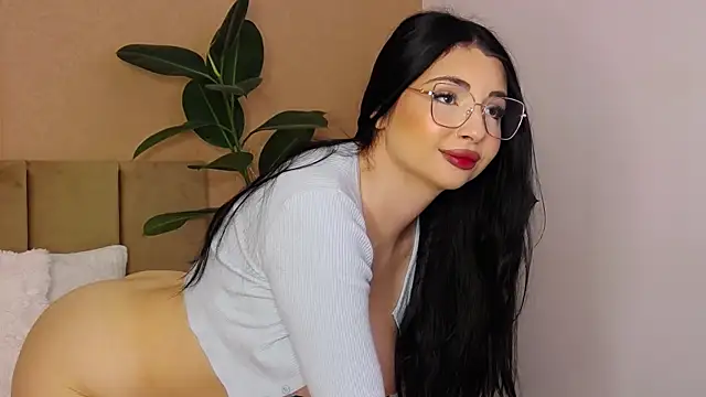BellaHere online show from May 16, 2026, 6:32 am