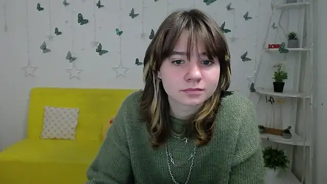 Snapshot of AnnaWest_ chatting on February 19, 2026, 7:04 am AnnaWest online show from February 19, 2026, 7:04 am