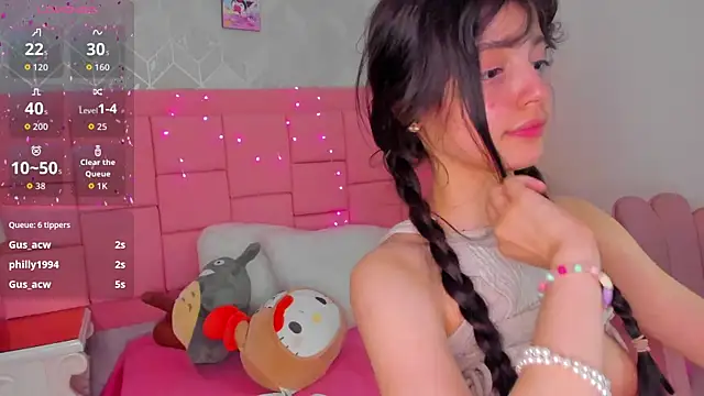 Snapshot of dolly_kitter chatting on April 29, 2026, 5:30 pm dolly kitter online show from April 29, 2026, 5:30 pm
