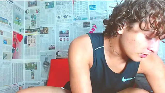 arielnoir6958 online show from February 5, 2026, 11:31 pm