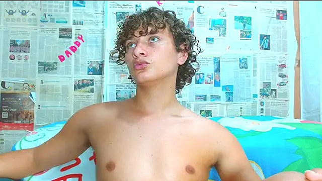 arielnoir6958 online show from February 21, 2026, 12:33 am