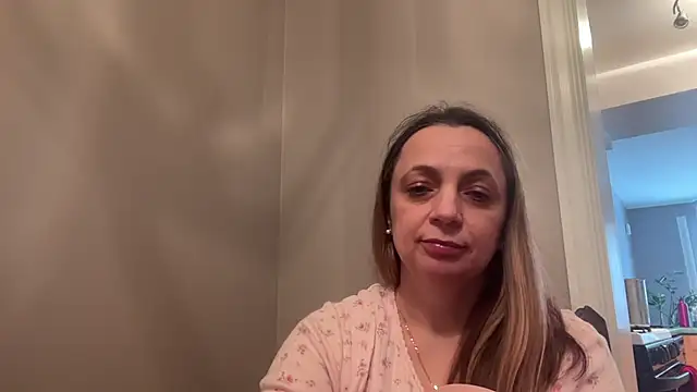 Snapshot of ShyFlameLive chatting on February 20, 2026, 5:57 pm ShyFlameLive online show from February 20, 2026, 5:57 pm