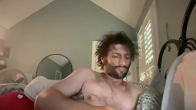 TrndSettr online show from April 21, 2026, 10:45 pm