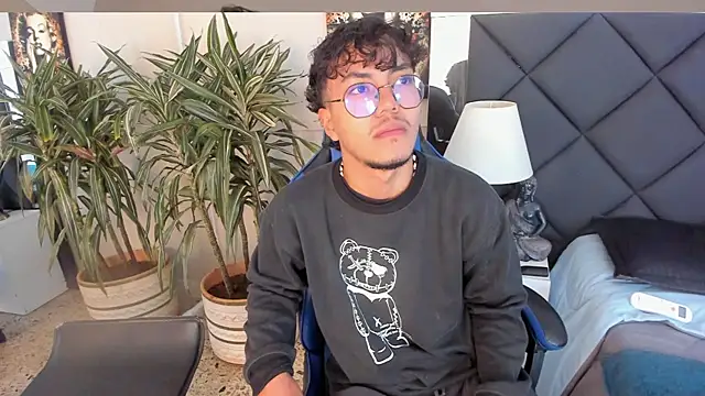 kai storn online show from April 1, 2026, 11:22 am