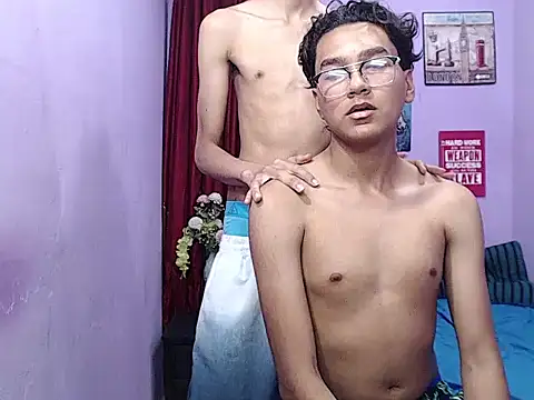 sexys bigcock  online show from March 13, 2026, 11:44 pm