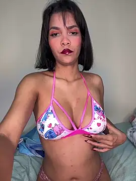 Kitty Wild 19 online show from April 5, 2026, 8:33 am