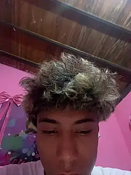 Snapshot of Adan21_cm chatting on February 3, 2026, 5:49 am Adan21 cm online show from February 3, 2026, 5:49 am