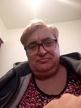 SusanStar874 online show from March 25, 2026, 4:24 pm