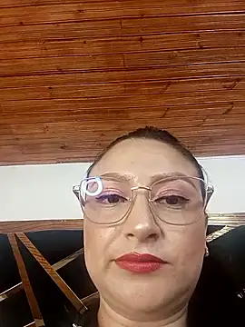 AngieLafourcade online show from February 19, 2026, 9:00 pm