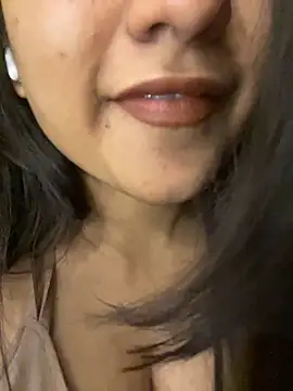 Snapshot of serenaaaax chatting on February 1, 2026, 12:09 am serenaaaax online show from February 1, 2026, 12:09 am