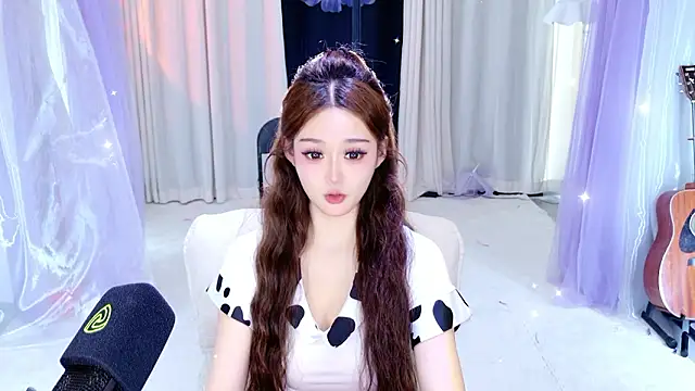 Dancer Lucky-Nini online show from March 21, 2026, 4:06 am