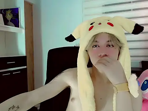 duvisex19 online show from April 24, 2026, 11:07 pm