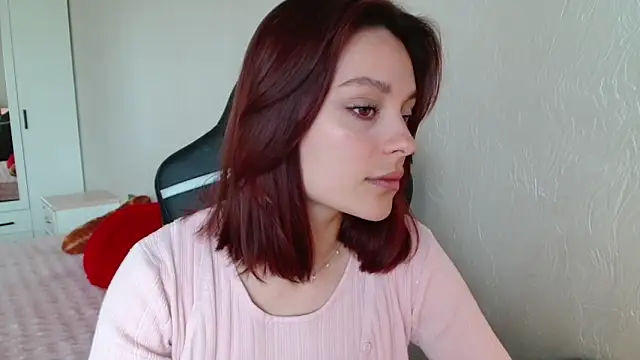 Eva Avea online show from May 5, 2026, 9:39 am