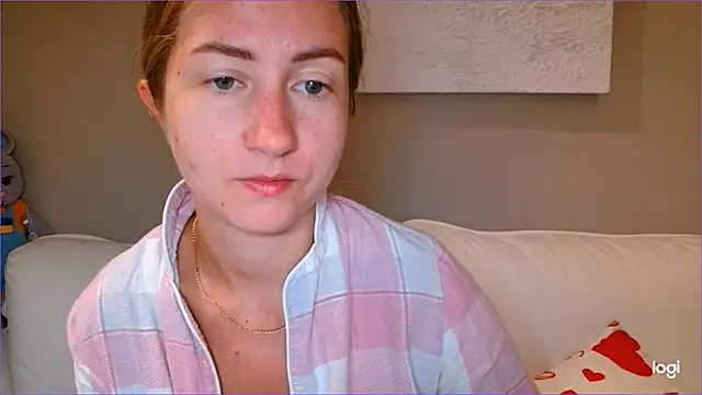 BluueSilk online show from October 10, 2025, 5:06 am