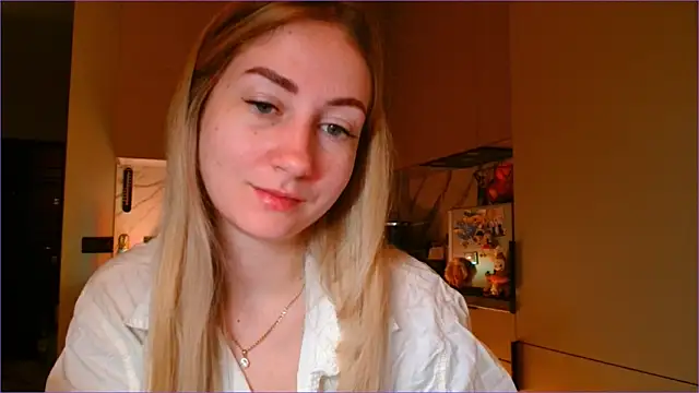 BluueSilk online show from February 3, 2026, 6:51 am