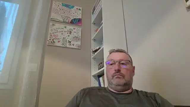 doudou310 online show from March 11, 2026, 5:35 am