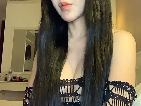 Angela-Angela online show from June 13, 2026, 5:44 pm