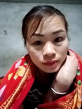 Snapshot of l_kiss chatting on February 3, 2026, 9:09 pm l kiss online show from February 3, 2026, 9:09 pm