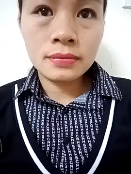 Snapshot of l_kiss chatting on February 23, 2026, 12:02 pm l kiss online show from February 23, 2026, 12:02 pm