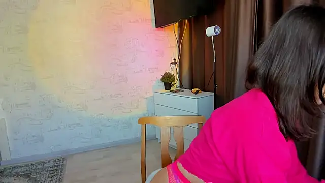 Hey Mia online show from February 28, 2026, 6:03 am