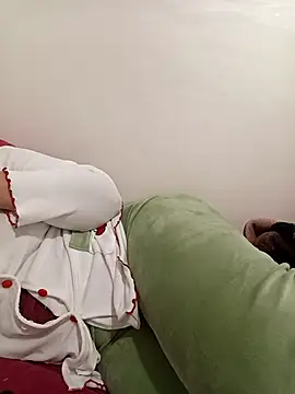 Mrjana89six online show from April 17, 2026, 11:57 am