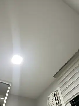 Snapshot of modo_offf chatting on April 6, 2026, 7:48 pm modo offf online show from April 6, 2026, 7:48 pm