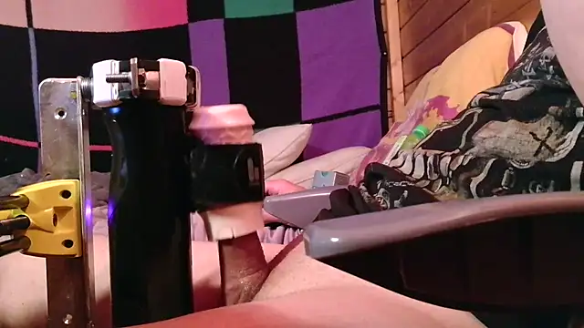 2 4 YOU online show from April 9, 2026, 5:29 pm