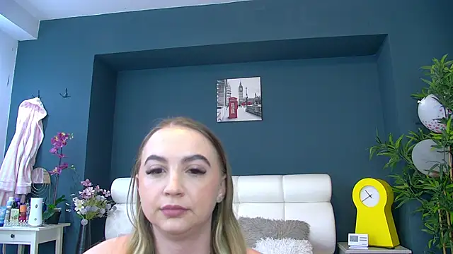 Angel-Kisss online show from April 11, 2026, 4:06 am