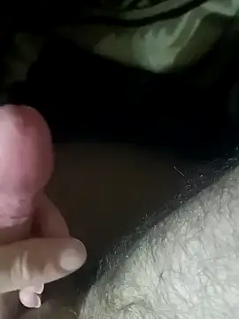 Snapshot of Erkegin001 chatting on February 7, 2026, 10:57 pm Erkegin001 online show from February 7, 2026, 10:57 pm