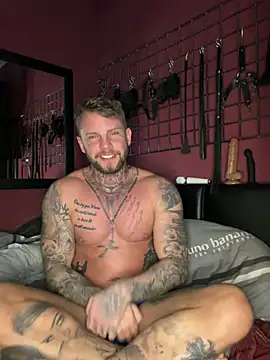 Snapshot of zickertdavid chatting on March 4, 2026, 12:22 pm zickertdavid online show from March 4, 2026, 12:22 pm