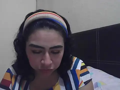 Snapshot of DalilahMx chatting on February 11, 2026, 7:19 pm DalilahMx online show from February 11, 2026, 7:19 pm