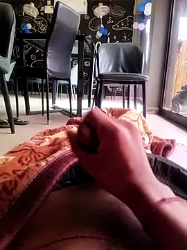 sudip999999 online show from April 1, 2026, 4:13 am