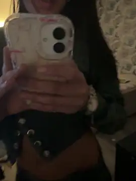 Snapshot of Teasing-Tiara chatting on April 7, 2026, 6:52 pm Teasing-Tiara online show from April 7, 2026, 6:52 pm