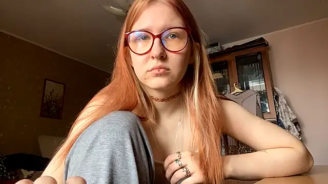 Snapshot of LaureenVielma chatting on March 3, 2026, 7:25 am LaureenVielma online show from March 3, 2026, 7:25 am