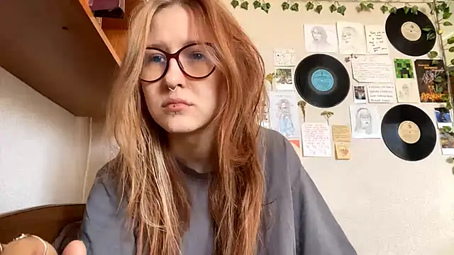 LaureenVielma online show from April 5, 2026, 8:22 am