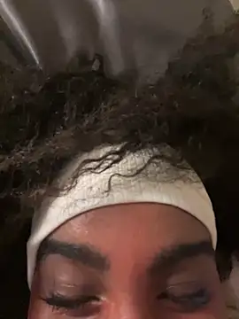 Snapshot of carcarby chatting on February 13, 2026, 5:25 am carcarby online show from February 13, 2026, 5:25 am