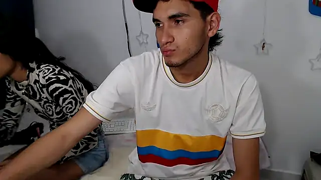 Snapshot of the_skinny_one chatting on February 4, 2026, 12:00 pm the skinny one online show from February 4, 2026, 12:00 pm